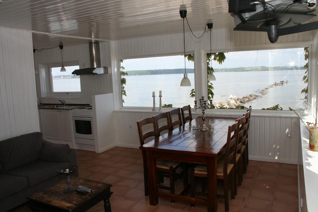 Loff Holiday Houses Aabenraa Szoba fotó